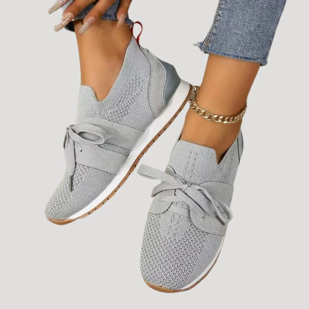 Dam slip on sneakers i tyg lätta och bekväma