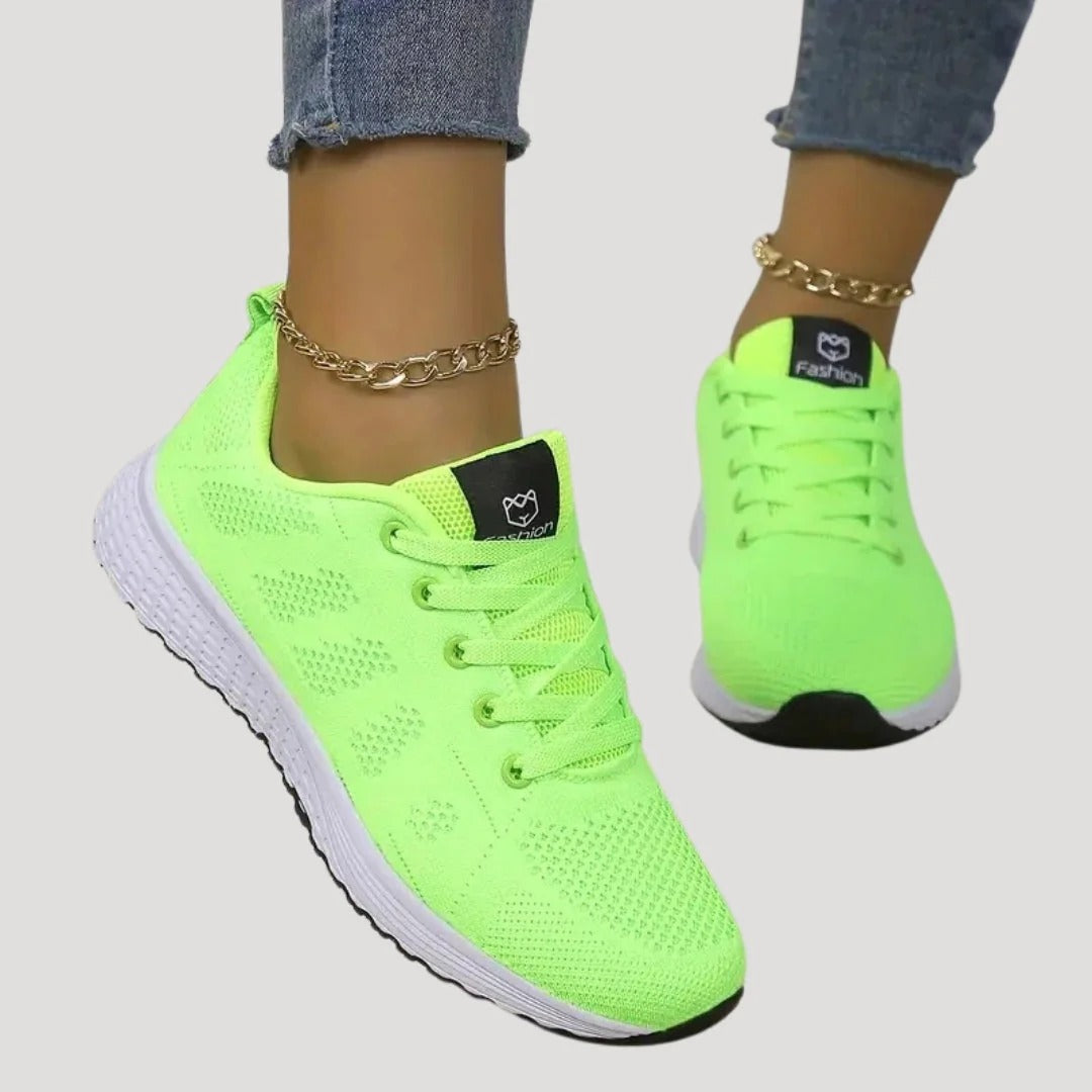 Dam sneakers i mesh med snörning