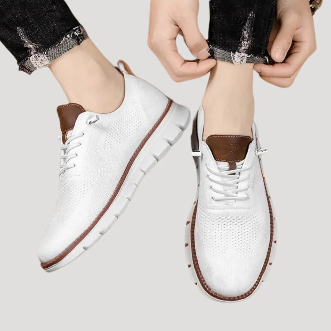 Herr sneakers med stickad ovandel och flexibel sula