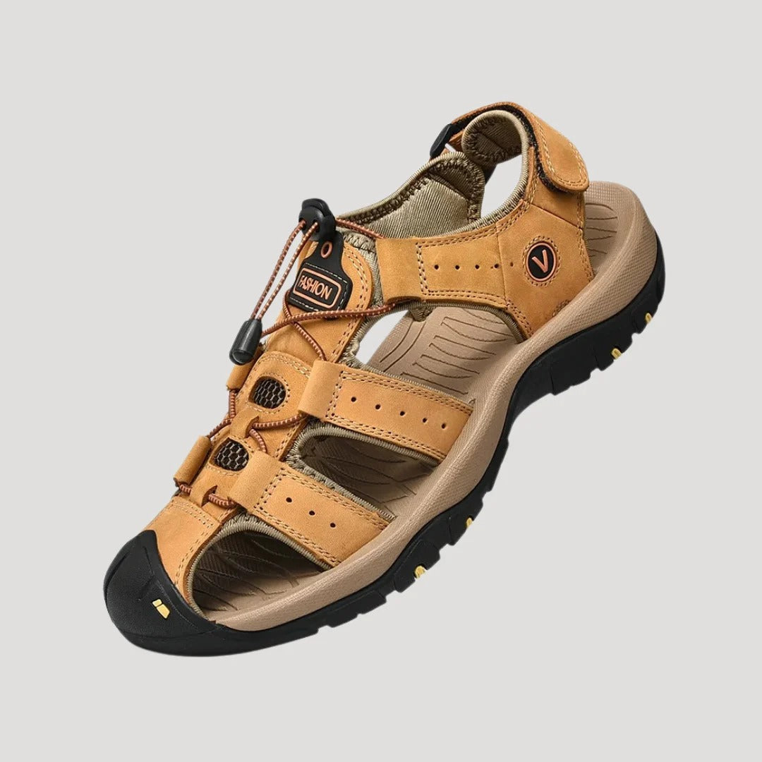 Herr sandaler i slitstarkt material med justerbara remmar