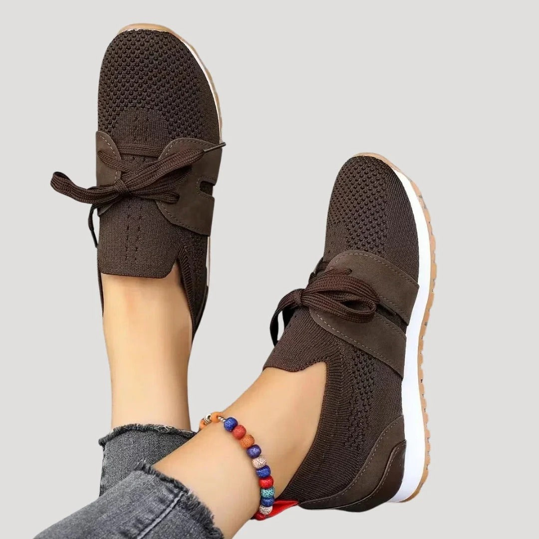 Dam slip on sneakers i tyg lätta och bekväma