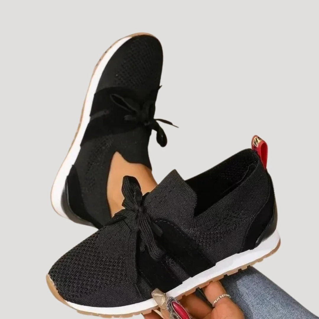 Dam slip on sneakers i tyg lätta och bekväma