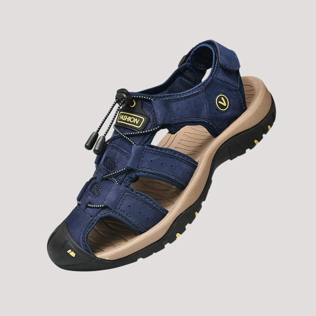 Herr sandaler i slitstarkt material med justerbara remmar
