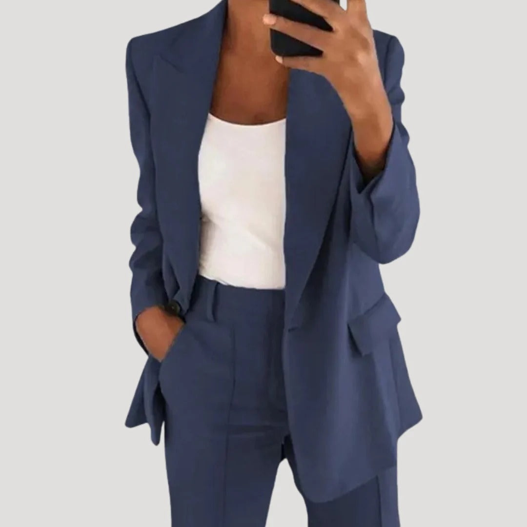 Dam kostymset med blazer och kostymbyxor