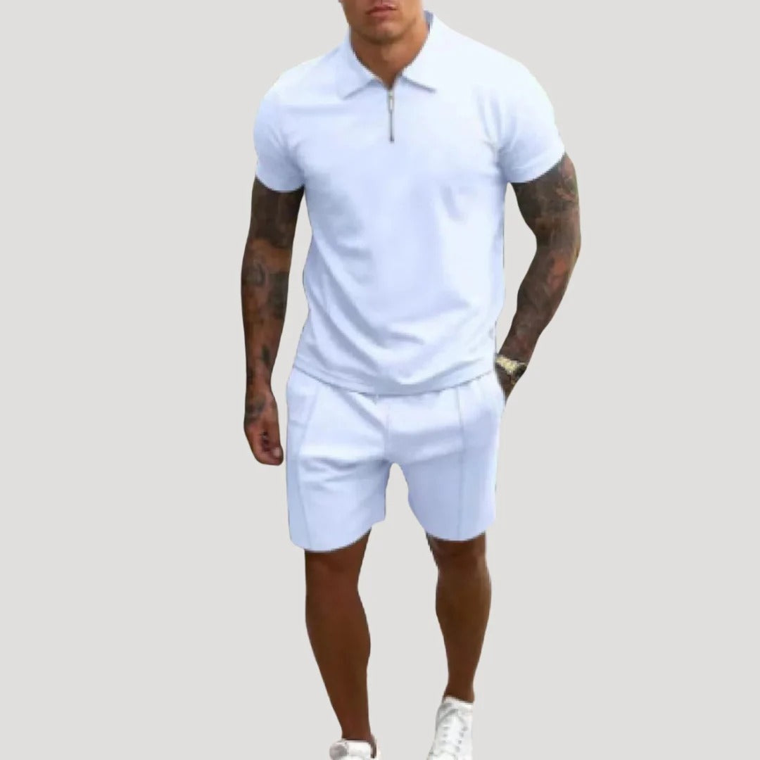 Herr tvådelat set med pikétröja och shorts