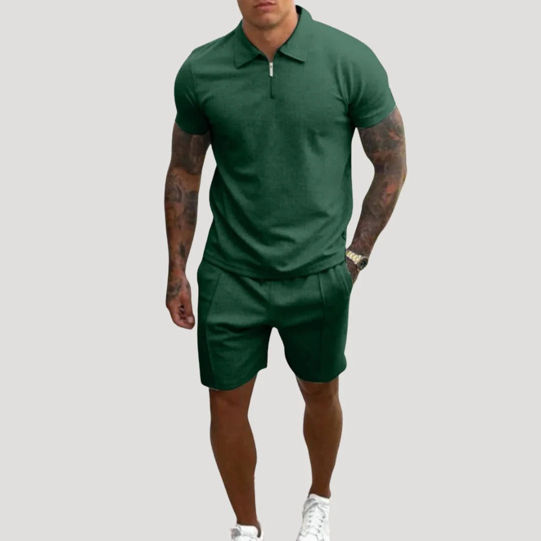 Herr tvådelat set med pikétröja och shorts