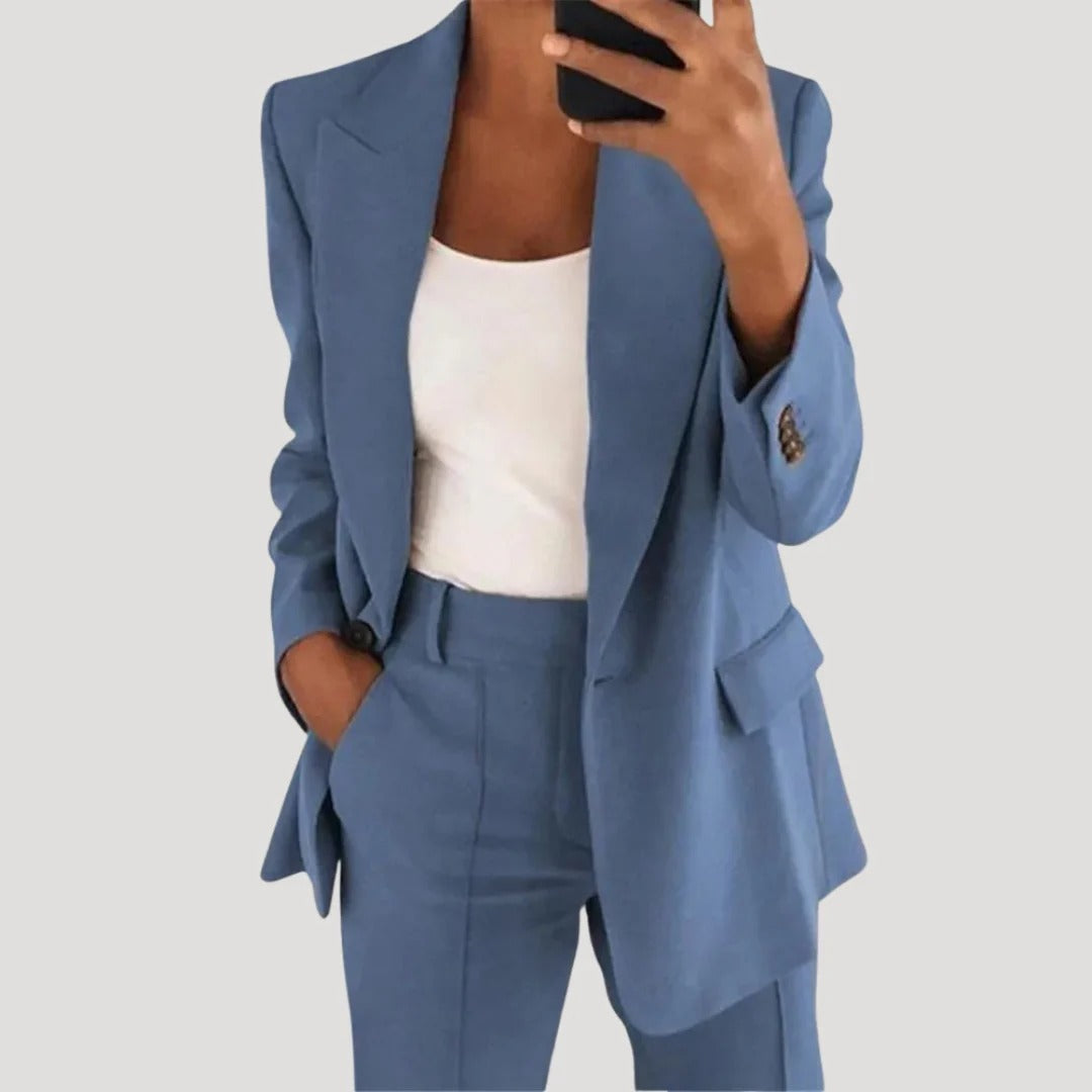 Dam kostymset med blazer och kostymbyxor